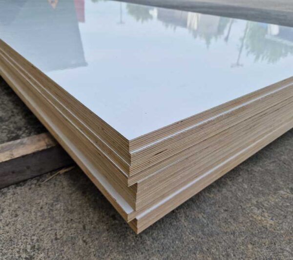 Κόντρα πλακέ ΕΥΚΑΛΥΠΤΟΣ HPL 0,6mm