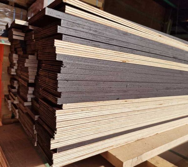 Κόντρα πλακέ POPLAR Film Faced