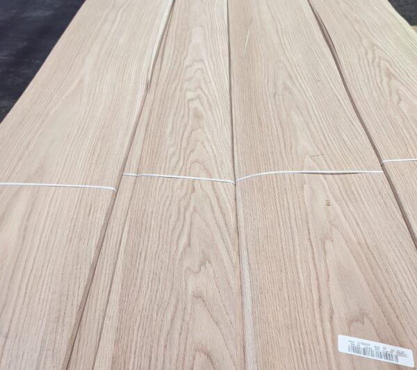 Δρυς Αμερικής Φαρδύβενος_λευκός (White Amer. Oak , Crown cut)